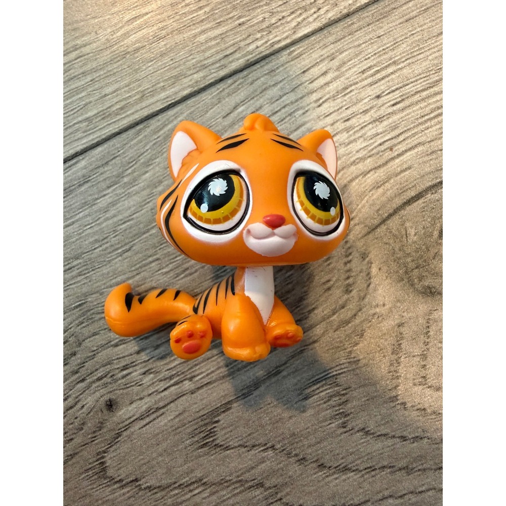 Littlest Pet Shop LPS #905 Bengal Tiger Orange – Authentic - Picture 1 of 4